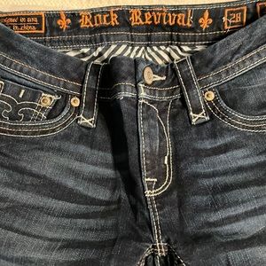 EUC Rock Revival Jessica straight size 28